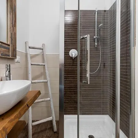 Largo Molina 1 By Wonderful Italy * Bolonia